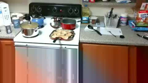 Snapshot of perfectly222peachy chatting on 12/03/25, 12:51 perfectly222peachy online show from 12/03/25, 12:51