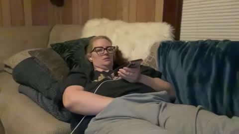 Nelly online show from 11/08/25, 06:35