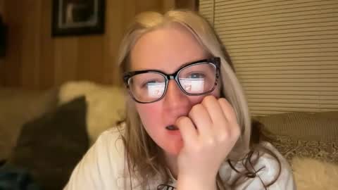 Nelly online show from 12/01/25, 03:33