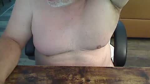 perfecto1957 online show from 09/22/25, 04:20