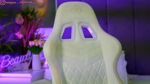 Dee online show from 11/14/25, 03:55