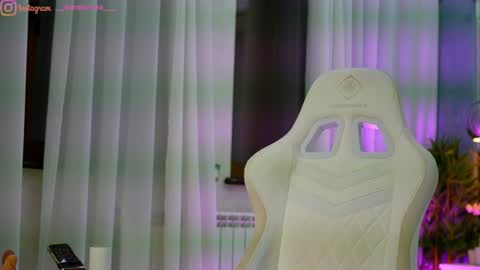 Snapshot of perfectt33n chatting on 03/09/26, 08:02 Dee online show from 03/09/26, 08:02