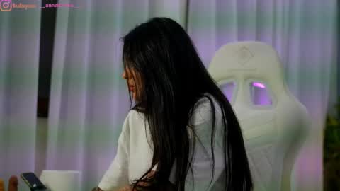 Snapshot of perfectt33n chatting on 04/06/26, 12:50 Dee online show from 04/06/26, 12:50