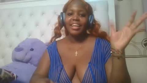 Snapshot of periwinkle20 chatting on 04/21/26, 01:42 Taurus online show from 04/21/26, 01:42