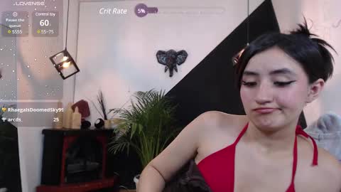 Snapshot of perla_campbell chatting on 02/05/25, 11:17   online show from 02/05/25, 11:17