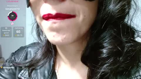 Snapshot of persefone_fire chatting on 12/18/24, 12:21 persefone_fire online show from 12/18/24, 12:21