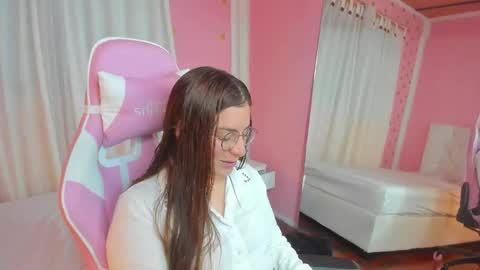 Marie online show from 10/25/25, 02:30