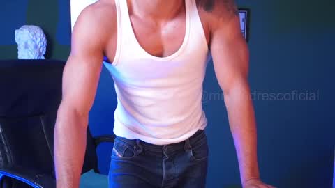 andres    online show from 12/18/24, 10:02