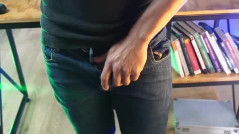 andres    online show from 02/17/25, 05:21