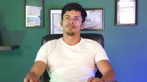 andres    online show from 11/25/25, 05:46