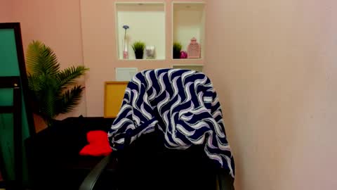 horror flying on the wings of the night.... online show from 09/27/25, 05:34