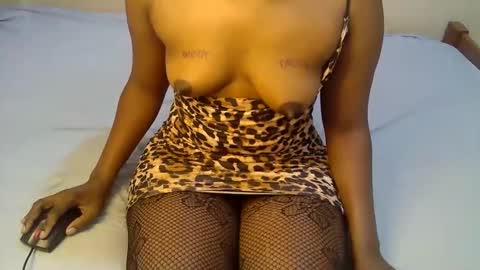 Snapshot of peru_queen chatting on 01/08/26, 09:33 peru_queen online show from 01/08/26, 09:33