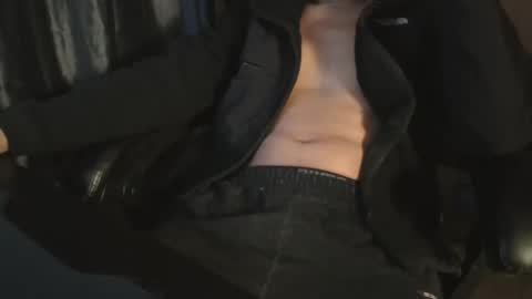 Lalo   x peruvianevil  ig peruvianevil  online show from 01/23/25, 06:17