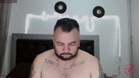 Carlos online show from 10/25/25, 05:37