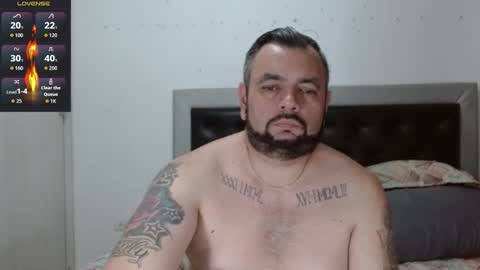 Snapshot of perverseveteranmanxxx chatting on 02/11/26, 04:17 Carlos online show from 02/11/26, 04:17