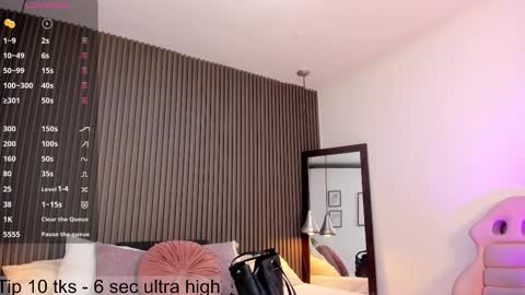 Lizza online show from 11/24/25, 11:32