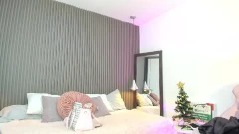 Lizza online show from 12/14/25, 11:37