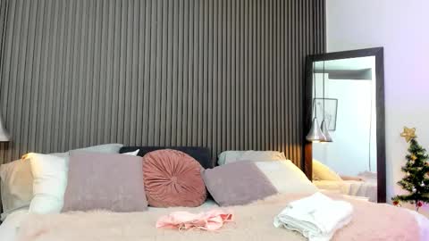 Lizza online show from 12/17/25, 11:27