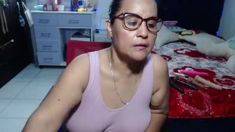 Snapshot of pervert_mommy_x chatting on 06/11/26, 09:51 SAMY online show from 06/11/26, 09:51