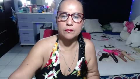 Snapshot of pervert_mommy_x chatting on 06/30/26, 09:43 SAMY online show from 06/30/26, 09:43