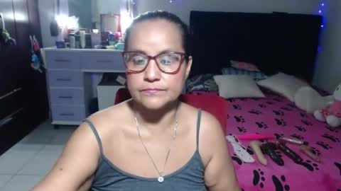Snapshot of pervert_mommy_x chatting on 07/16/26, 09:48 SAMY online show from 07/16/26, 09:48