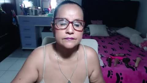 Snapshot of pervert_mommy_x chatting on 07/18/26, 09:57 SAMY online show from 07/18/26, 09:57