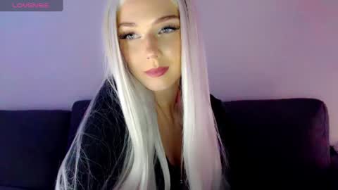 Isabella online show from 12/29/24, 01:28