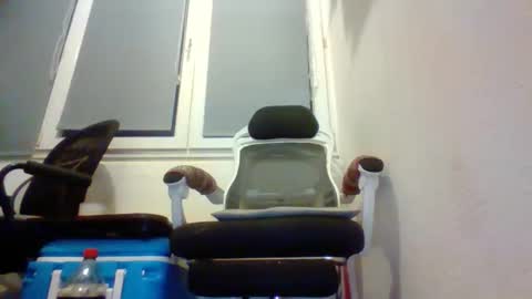 Snapshot of peshtic20 chatting on 11/10/25, 04:33 peshtic20 online show from 11/10/25, 04:33