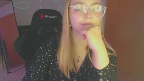 petalkiss online show from 09/19/25, 02:07