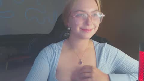 petalkiss online show from 09/24/25, 03:15