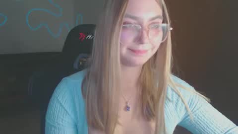 petalkiss online show from 09/28/25, 06:46