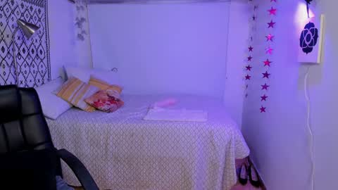 Rose online show from 01/10/25, 09:31