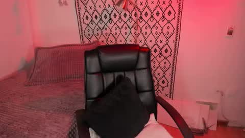 Rose online show from 02/15/25, 02:37