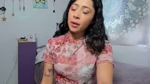 Rose online show from 09/24/25, 07:06