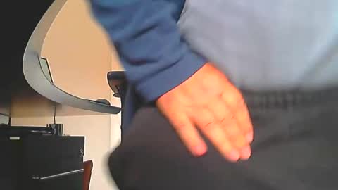 Snapshot of pete6661 chatting on 11/11/25, 01:11 pete6661 online show from 11/11/25, 01:11