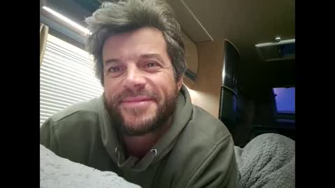 Snapshot of pete_le_meat chatting on 03/23/26, 05:55 pete_le_meat online show from 03/23/26, 05:55