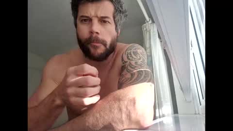 Snapshot of pete_le_meat chatting on 04/05/26, 07:49 pete_le_meat online show from 04/05/26, 07:49