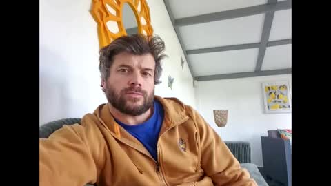 Snapshot of pete_le_meat chatting on 04/21/26, 04:56 pete_le_meat online show from 04/21/26, 04:56