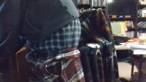 Snapshot of peter40770 chatting on 02/19/26, 12:17 peter40770 online show from 02/19/26, 12:17