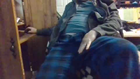 Snapshot of peter40770 chatting on 02/26/26, 02:21 peter40770 online show from 02/26/26, 02:21