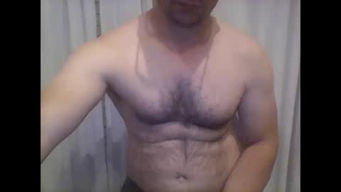 Snapshot of peter_7776 chatting on 10/17/25, 01:20 peter online show from 10/17/25, 01:20