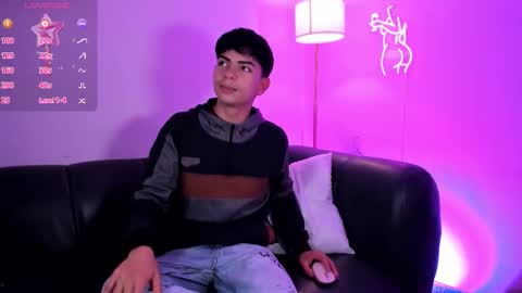 Snapshot of peter_chase chatting on 11/02/25, 06:21 Peter online show from 11/02/25, 06:21