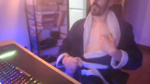 peter_coat online show from 07/18/26, 10:46