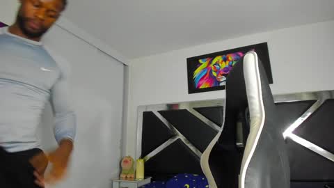 PeterColeman online show from 02/07/25, 01:15