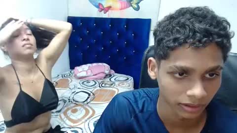 Snapshot of peter_hard_cock chatting on 02/05/25, 11:28 Peter and Shopia online show from 02/05/25, 11:28