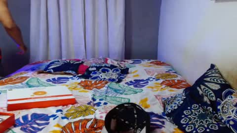 peter online show from 10/14/25, 03:40