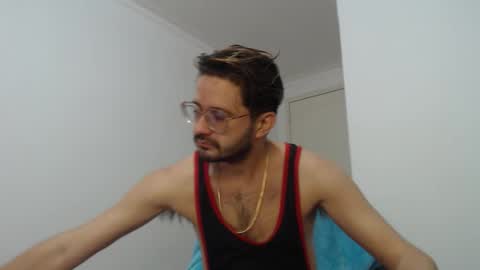 Snapshot of peter_x_annaud chatting on 09/20/25, 11:44 FELIPE online show from 09/20/25, 11:44