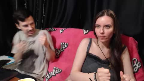 Snapshot of peternights chatting on 10/21/25, 07:03 Maximus online show from 10/21/25, 07:03