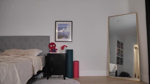 Peter Parker online show from 09/22/25, 11:18