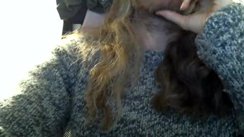 Snapshot of peterpompuese chatting on 12/01/25, 09:53 steve vega online show from 12/01/25, 09:53